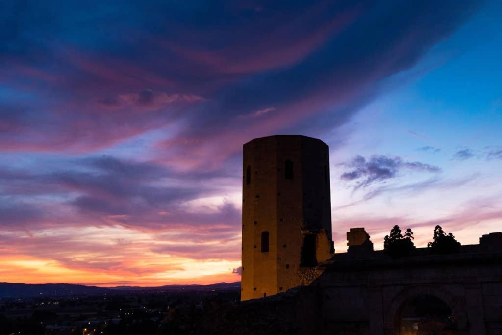Another Brick In The Vault Spello Bagian luar foto