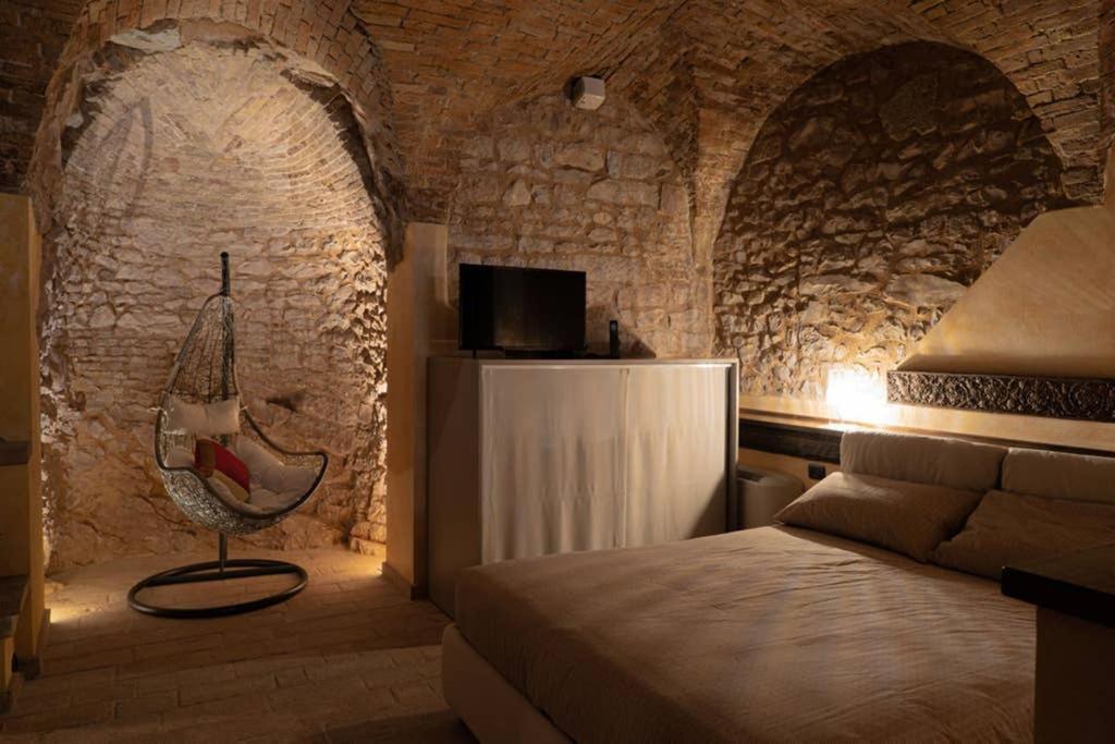 Another Brick In The Vault Spello Bagian luar foto